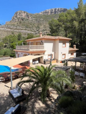 Casa Luna